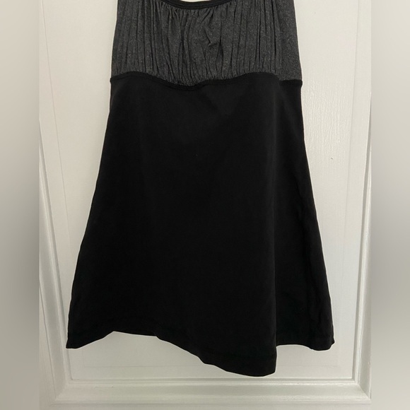 Lululemon Black and Heathered Gray Namaste Tank With Adjustable Halter Size 4 - Picture 5 of 9